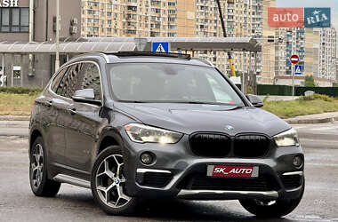 Внедорожник / Кроссовер BMW X1 2015 в 