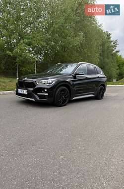 Позашляховик / Кросовер BMW X1 2016 в 