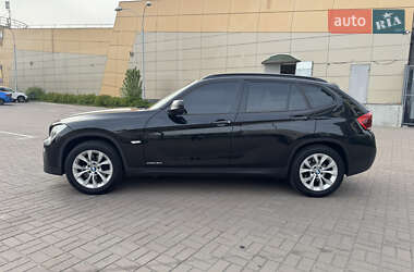 Внедорожник / Кроссовер BMW X1 2010 в 
