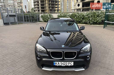 Внедорожник / Кроссовер BMW X1 2010 в 