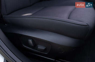 Позашляховик / Кросовер BMW X1 2013 в 