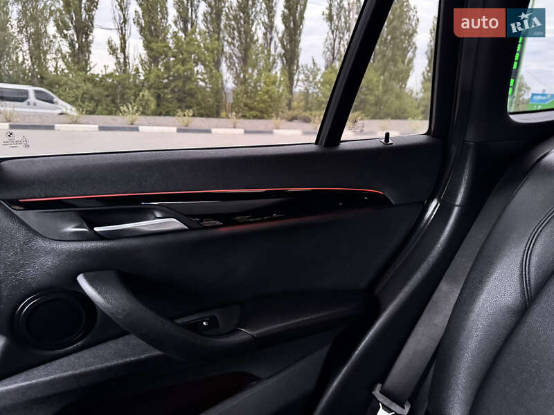 Позашляховик / Кросовер BMW X1 2015 в Хмельницькому