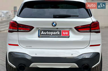 Позашляховик / Кросовер BMW X1 2015 в 