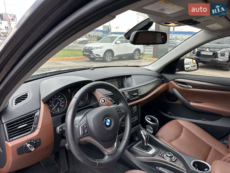 Позашляховик / Кросовер BMW X1 2014 в Києві