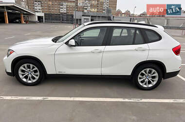 Позашляховик / Кросовер BMW X1 2013 в 