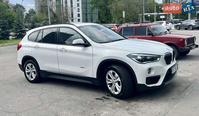 Позашляховик / Кросовер BMW X1 2018 в Дніпрі фото 3 Позашляховик / Кросовер BMW X1 2018 в Дніпрі