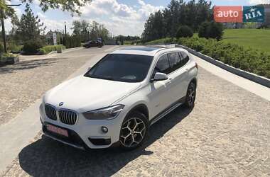 Внедорожник / Кроссовер BMW X1 2017 в 