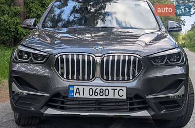 Позашляховик / Кросовер BMW X1 2019 в 