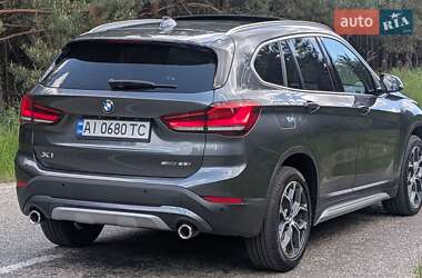 Позашляховик / Кросовер BMW X1 2019 в 
