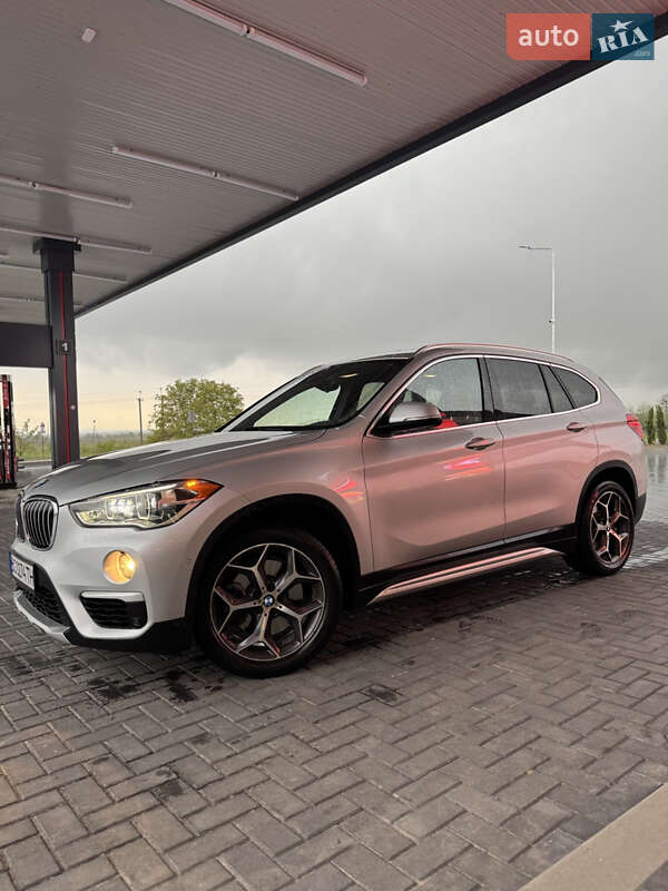 Внедорожник / Кроссовер BMW X1 2018 в Львове