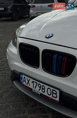 Внедорожник / Кроссовер BMW X1 2013 в 