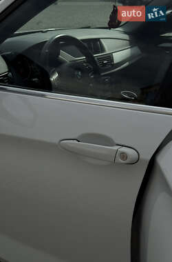 Внедорожник / Кроссовер BMW X1 2013 в 