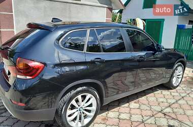 Внедорожник / Кроссовер BMW X1 2013 в 