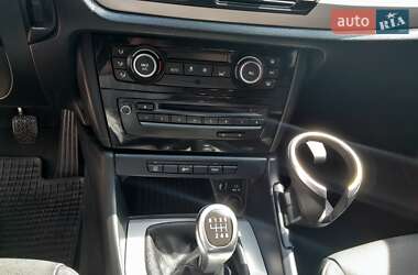 Внедорожник / Кроссовер BMW X1 2013 в 