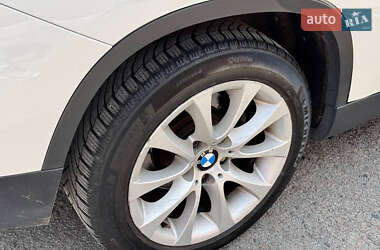 Позашляховик / Кросовер BMW X1 2012 в 