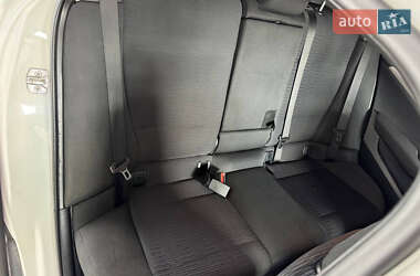 Позашляховик / Кросовер BMW X1 2012 в 