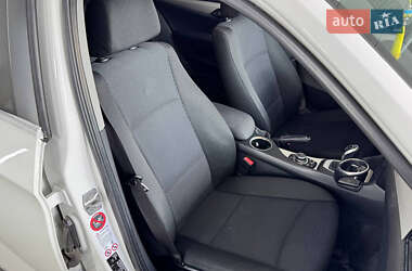Позашляховик / Кросовер BMW X1 2012 в 