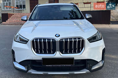 Внедорожник / Кроссовер BMW X1 2023 в 