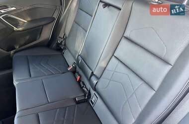 Внедорожник / Кроссовер BMW X1 2023 в 