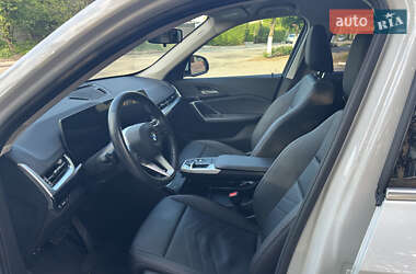 Внедорожник / Кроссовер BMW X1 2023 в 
