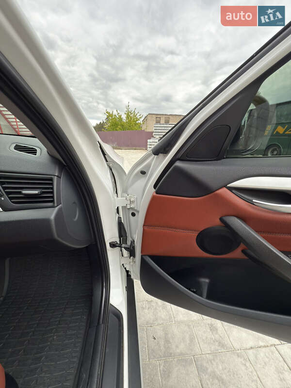 Позашляховик / Кросовер BMW X1 2010 в Зарічному фото 25 Позашляховик / Кросовер BMW X1 2010 в Зарічному