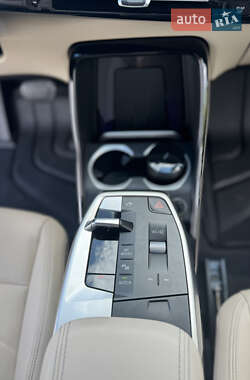 Позашляховик / Кросовер BMW X1 2023 в 