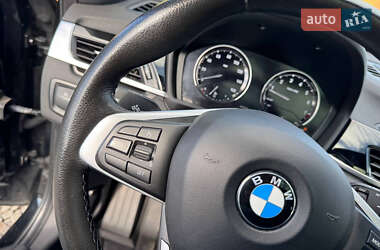 Внедорожник / Кроссовер BMW X1 2018 в 