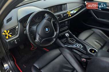 Внедорожник / Кроссовер BMW X1 2012 в 