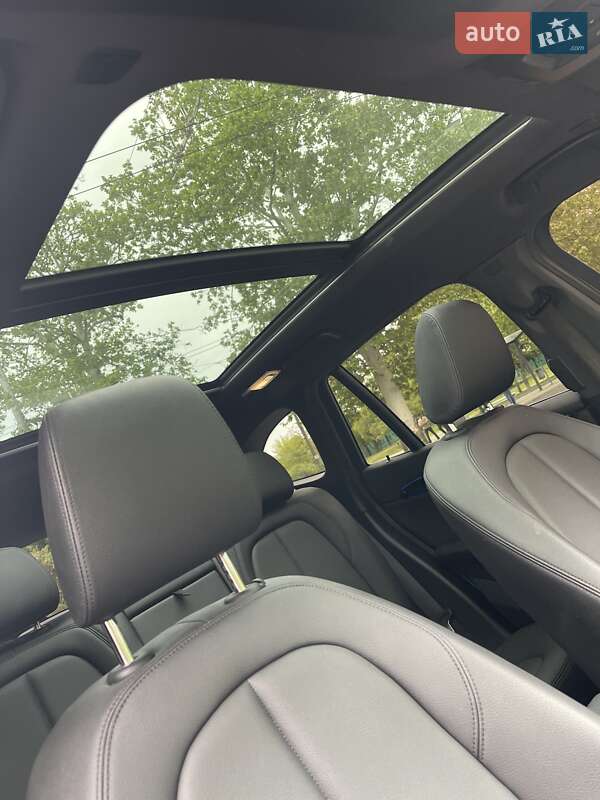 Внедорожник / Кроссовер BMW X1 2019 в Одессе