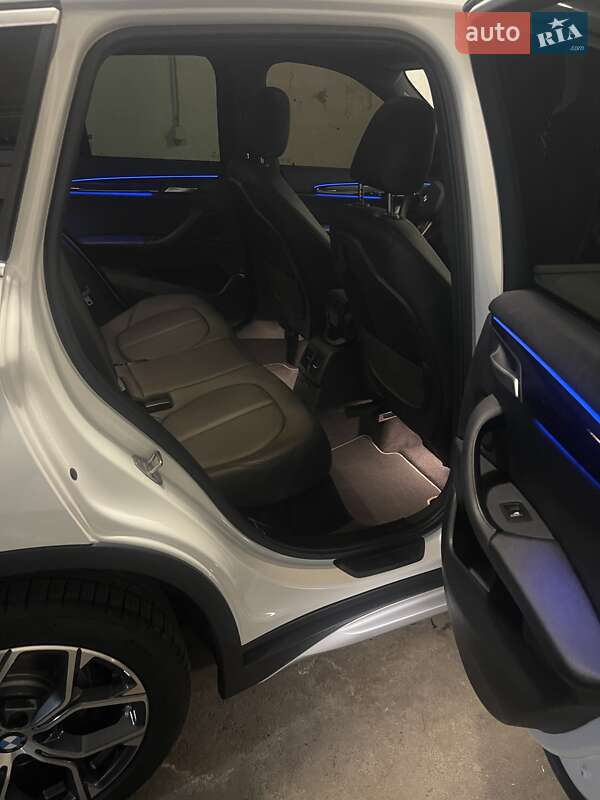 Внедорожник / Кроссовер BMW X1 2019 в Одессе