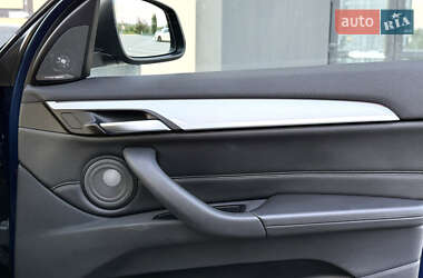 Внедорожник / Кроссовер BMW X1 2019 в 