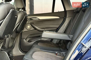 Внедорожник / Кроссовер BMW X1 2019 в 