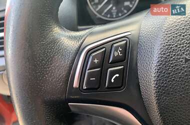 Позашляховик / Кросовер BMW X1 2012 в 