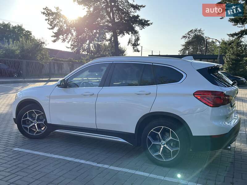 Внедорожник / Кроссовер BMW X1 2018 в Черкассах