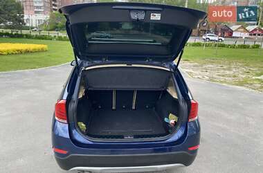 Внедорожник / Кроссовер BMW X1 2013 в 