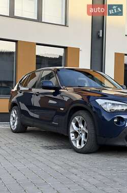 Внедорожник / Кроссовер BMW X1 2010 в 