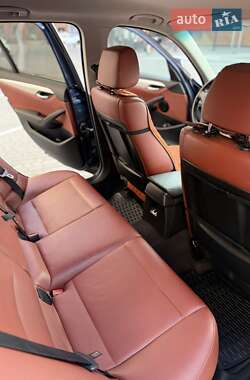 Внедорожник / Кроссовер BMW X1 2010 в 