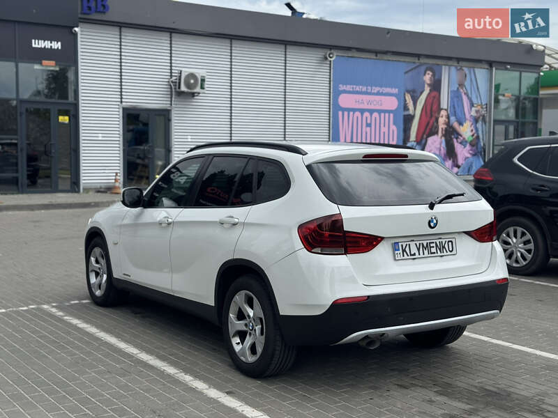 Позашляховик / Кросовер BMW X1 2012 в Києві