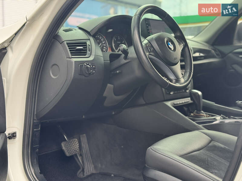 Позашляховик / Кросовер BMW X1 2012 в Києві