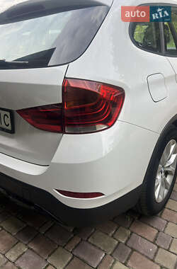 Внедорожник / Кроссовер BMW X1 2013 в 
