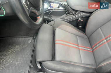 Внедорожник / Кроссовер BMW X1 2013 в 