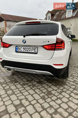 Внедорожник / Кроссовер BMW X1 2014 в 