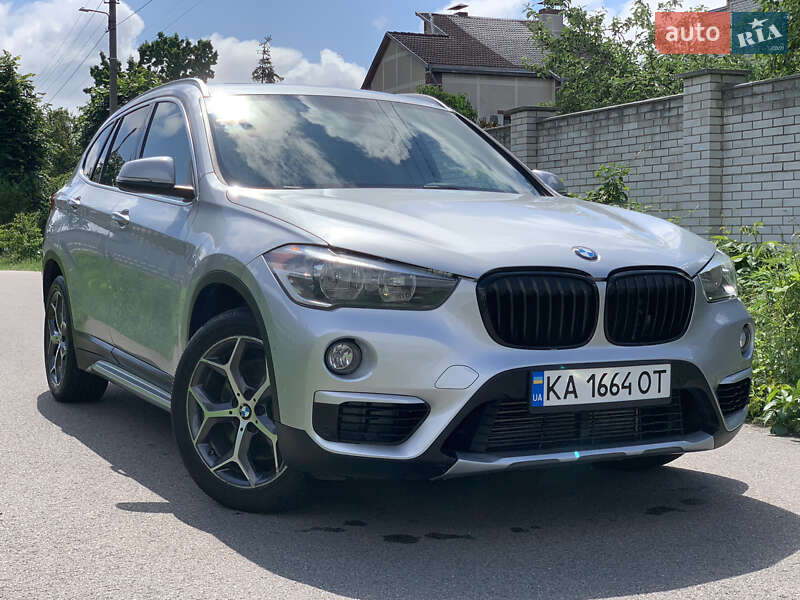 Внедорожник / Кроссовер BMW X1 2018 в 