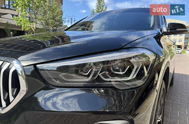 Внедорожник / Кроссовер BMW X1 2020 в 