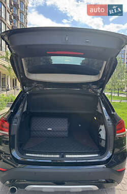Внедорожник / Кроссовер BMW X1 2020 в 