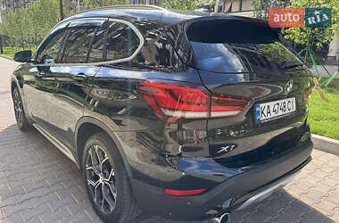 Внедорожник / Кроссовер BMW X1 2020 в 