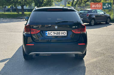 Внедорожник / Кроссовер BMW X1 2011 в 