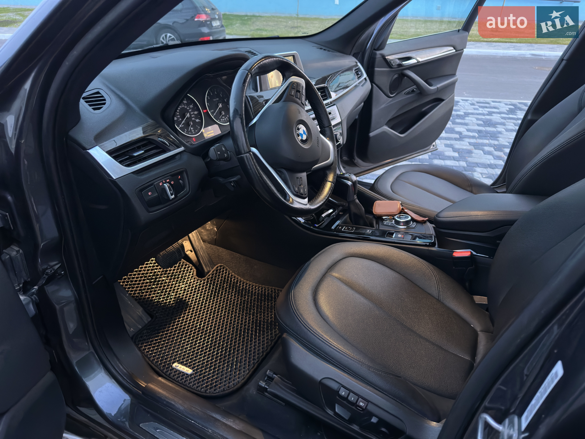2016 BMW X1 - мініатюра 18