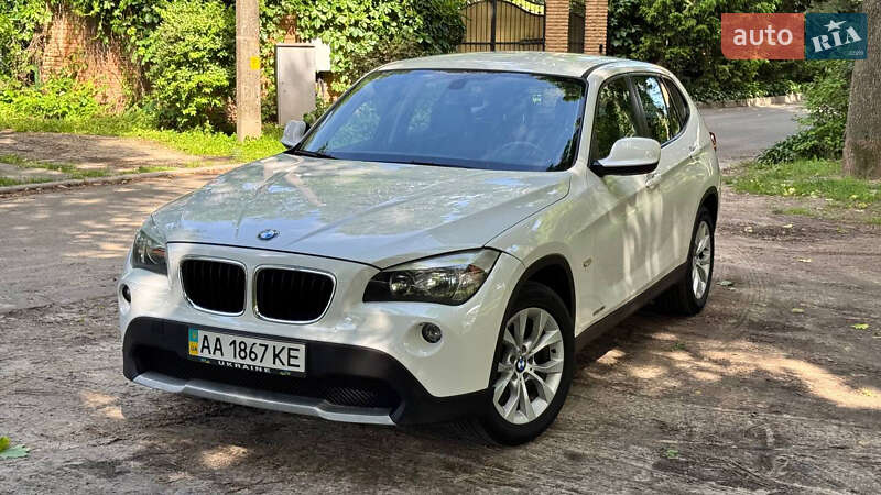 Внедорожник / Кроссовер BMW X1 2010 в Киеве