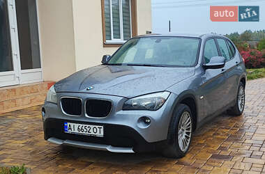 Внедорожник / Кроссовер BMW X1 2010 в 